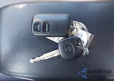 2018 Toyota Corolla L из США, поврежденный, VIN 2T1BURHE6JC987079